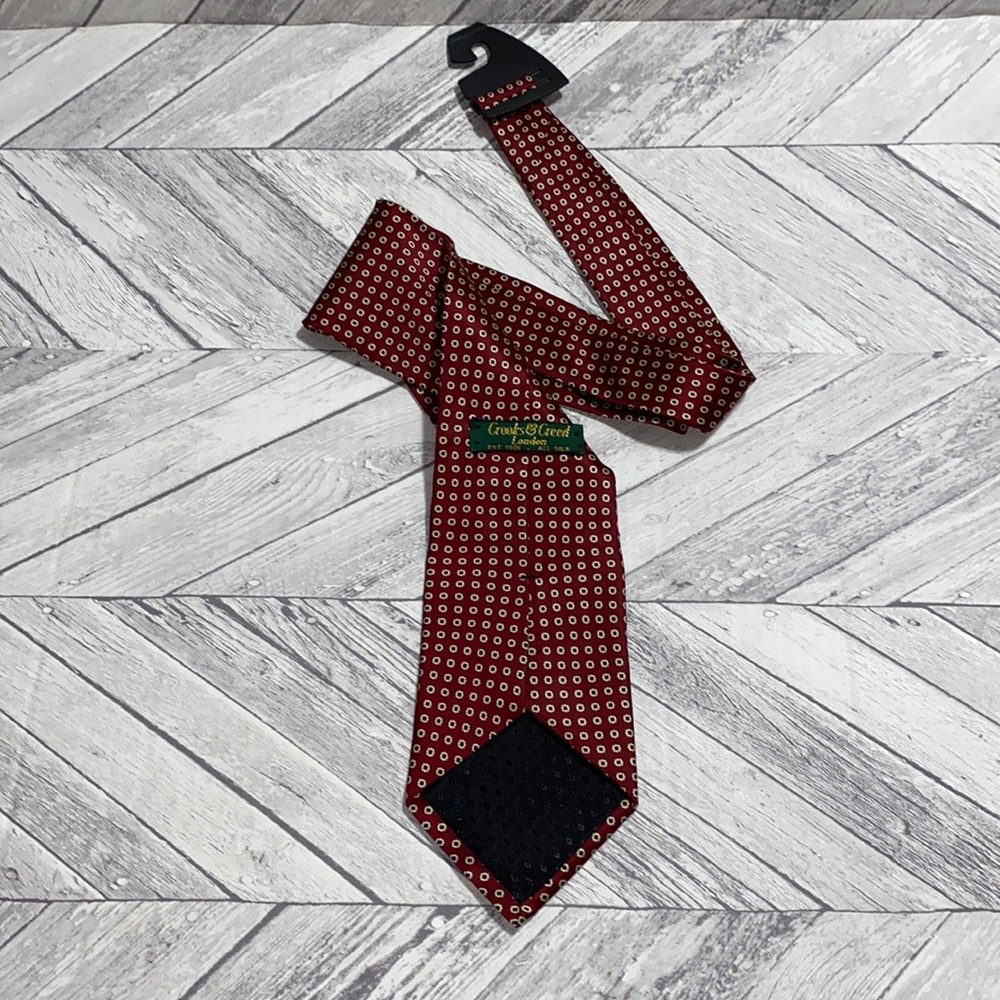 Crooks & Creed London EST. 1901 Tie Color Burgundy All silk
